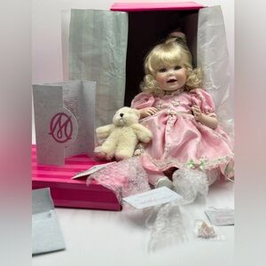 Vintage Marie Osmond Queen Elizabeth Porcelain Doll